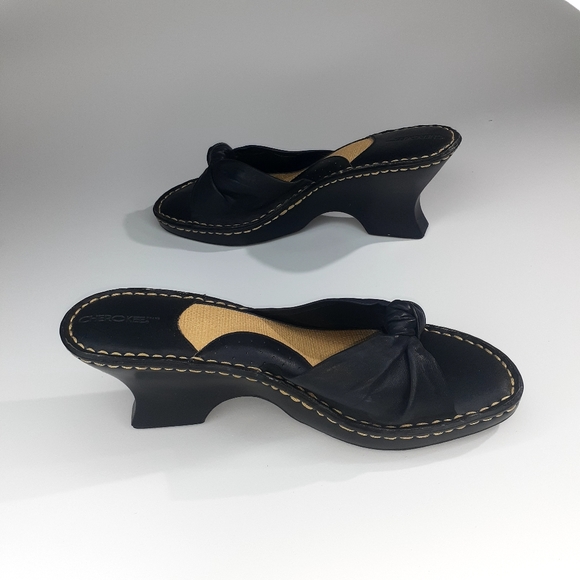 Women's Black  Leather Slip On  Open Toe by Cherokee  Size 10. - Picture 7 of 12